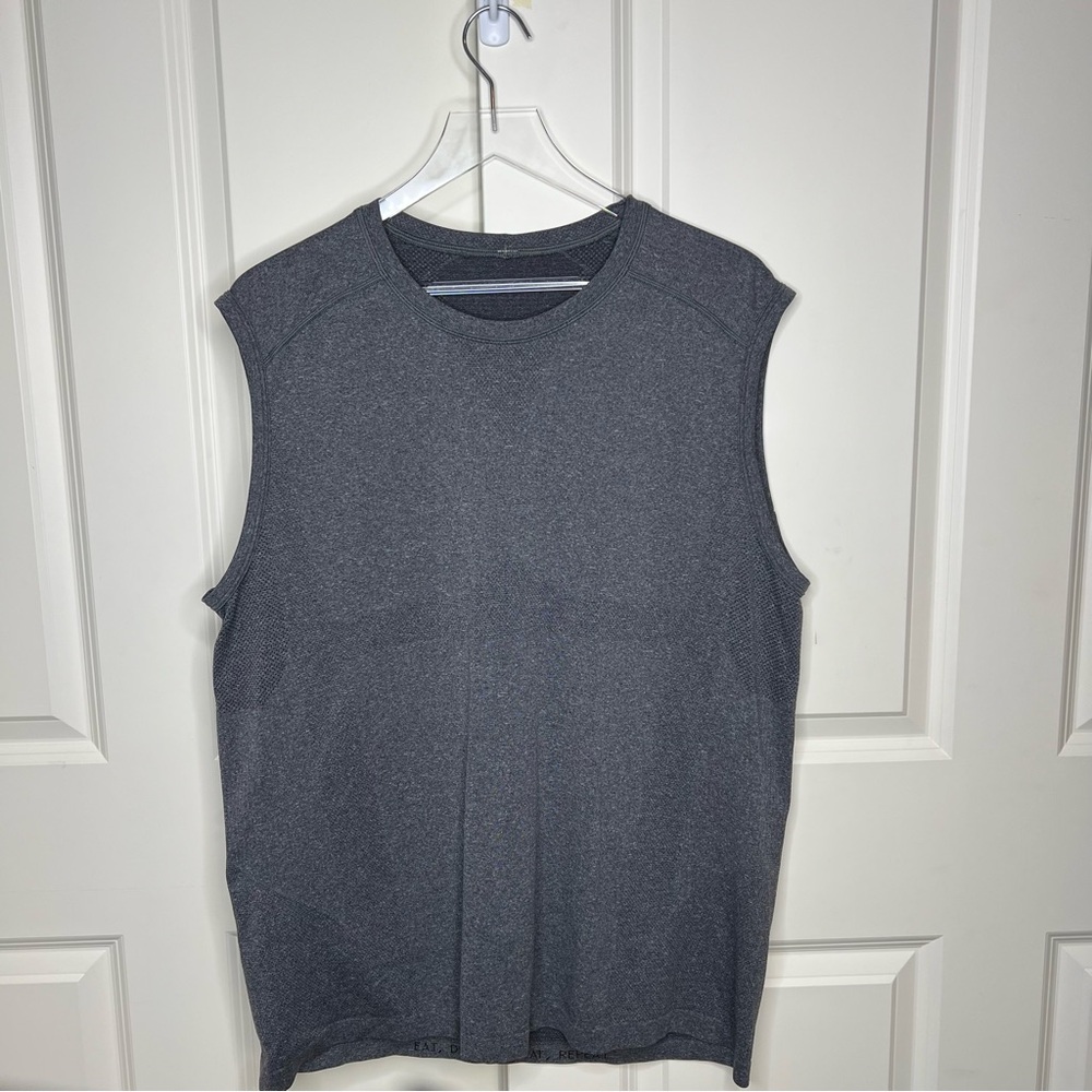 Lululemon XL Mens Metal Vent Tech Muscle Tank Top Gray Workout Shirt Top workout